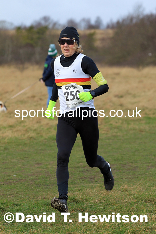 Womens and mens 35 to 65 plus, 2022 NEMAA Open Cross Country Champs., Wallsend, Tyne and Wear. Photo: David T. Hewitson/Sports for All Pics